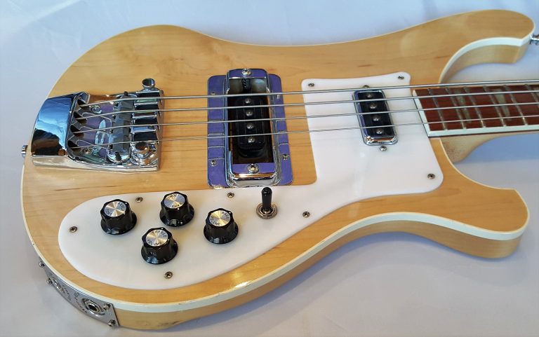 Rickenbacker 4003 Bass Guitar Mapleglo 1995 Excellent Condition - Image 5