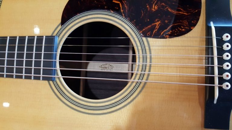 Martin HD-28V Dreadnought Acoustic Guitar 2012