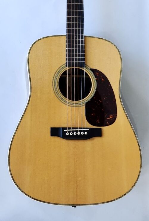 Martin HD28e