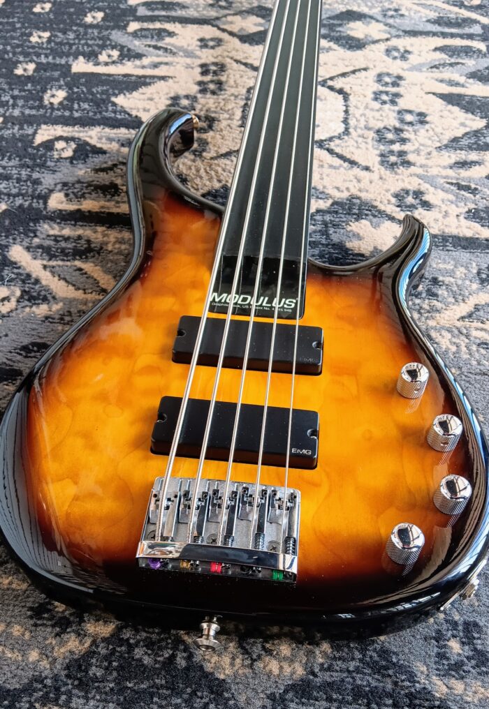 1993 Modulus Quantum 5 String - Image 9