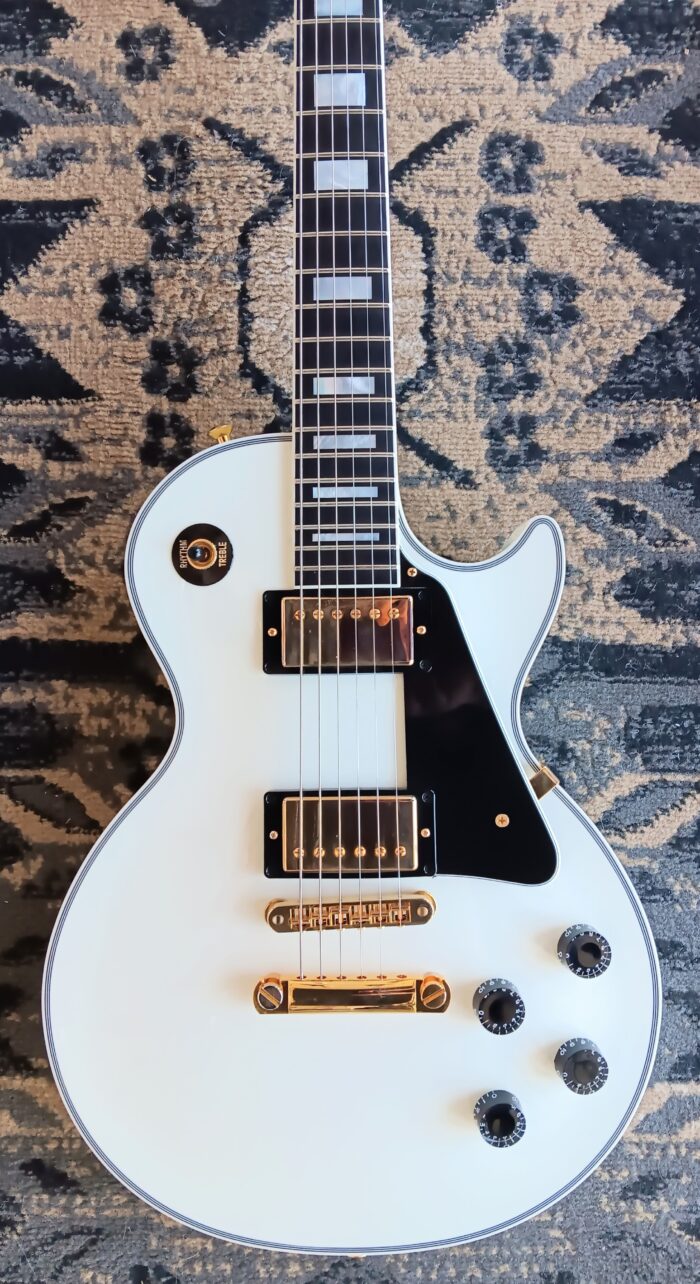 2019 Gibson Les Paul Custom - Image 3