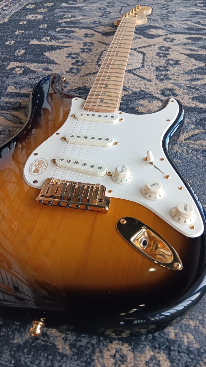 2004 Fender 50th Anniversary American Deluxe Stratocaster - Image 9