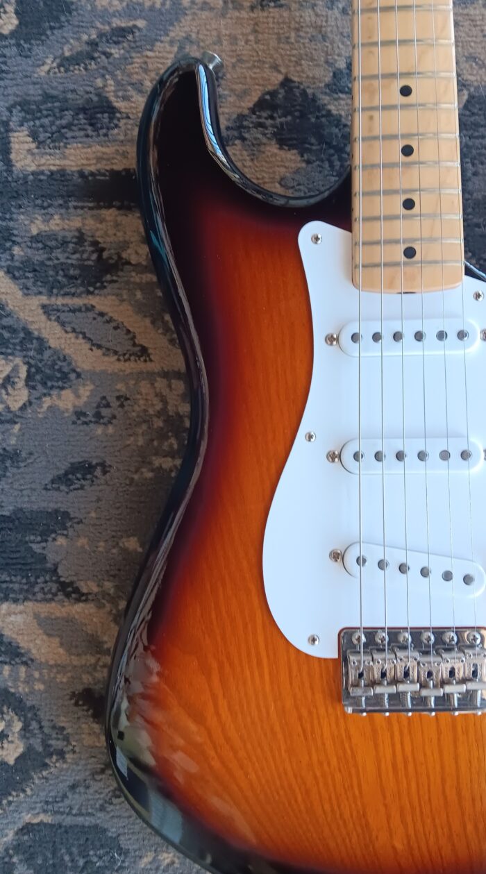 2014 Fender 60th Anniversary Vintage '54 Stratocaster - Image 11