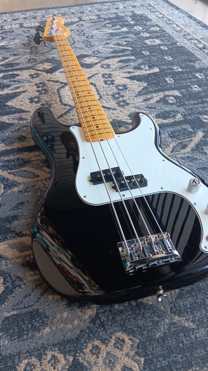 2022 Fender American Professional II Precision Bass - Image 9