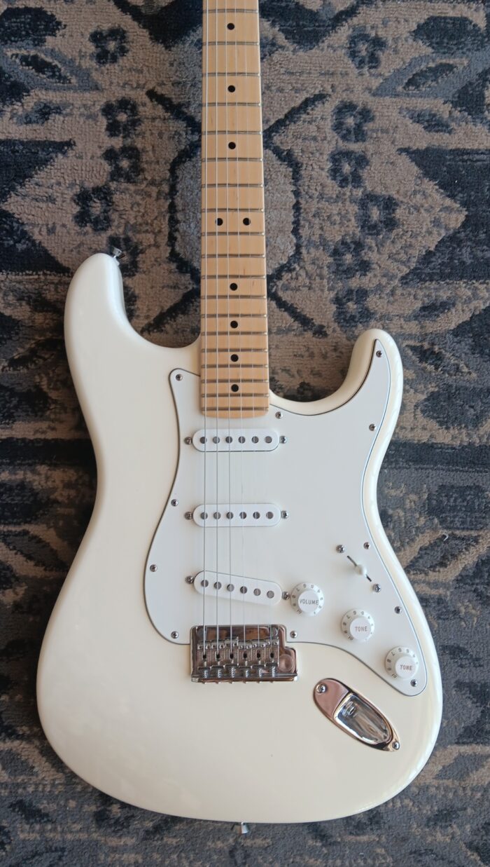 2009 Fender American Standard Stratocaster - Image 5