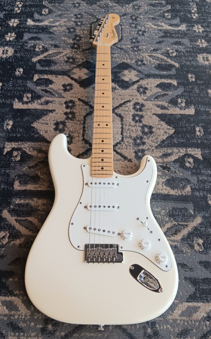 2009 Fender American Standard Stratocaster - Image 9