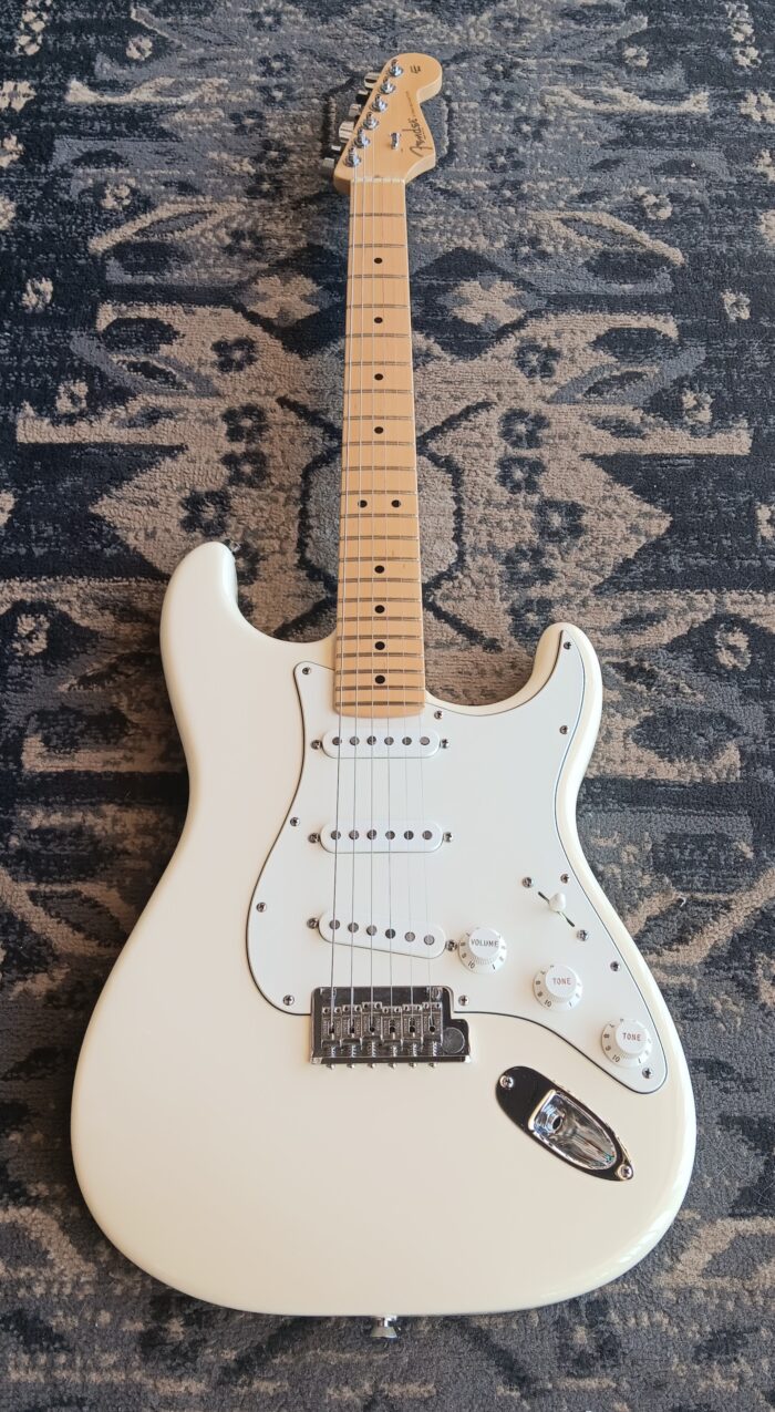 2009 Fender American Standard Stratocaster - Image 10