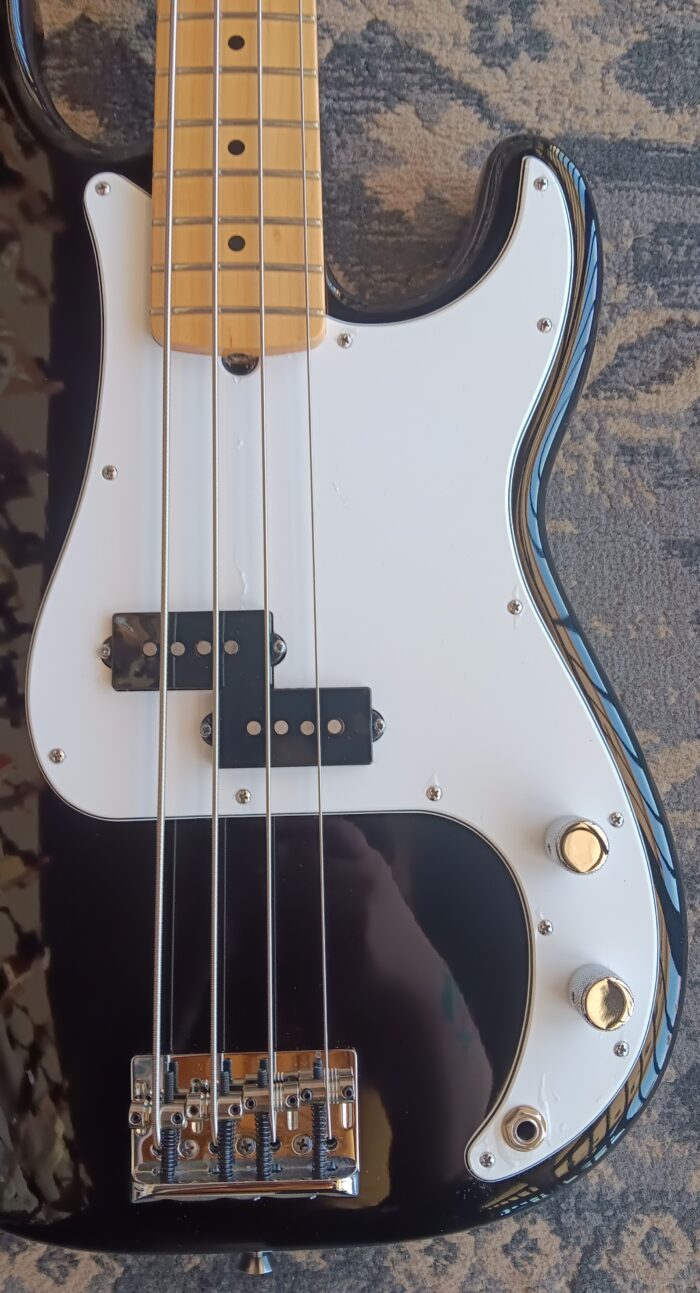 2014 Fender American Standard Precision Bass - Image 5