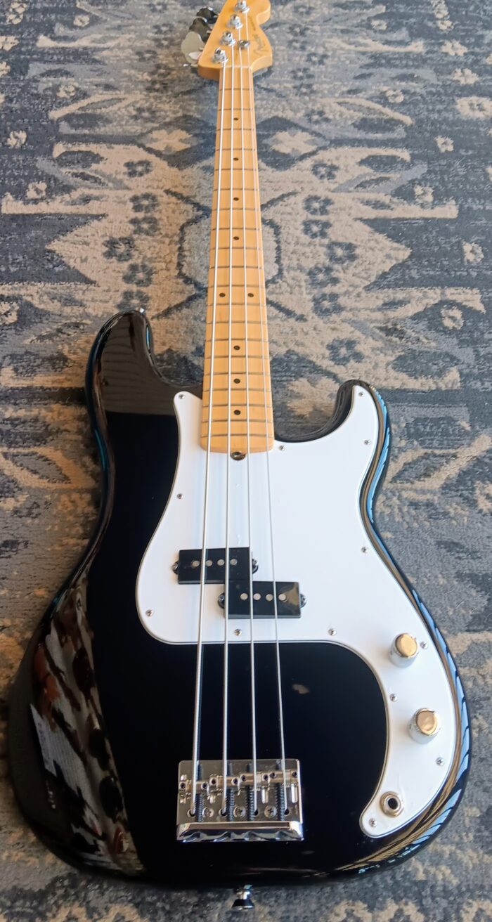 2014 Fender American Standard Precision Bass - Image 6