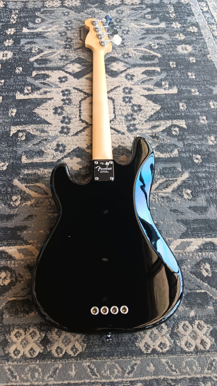 2014 Fender American Standard Precision Bass - Image 16