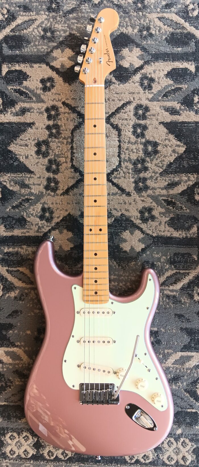 2013 Fender American Deluxe Stratocaster - Image 2