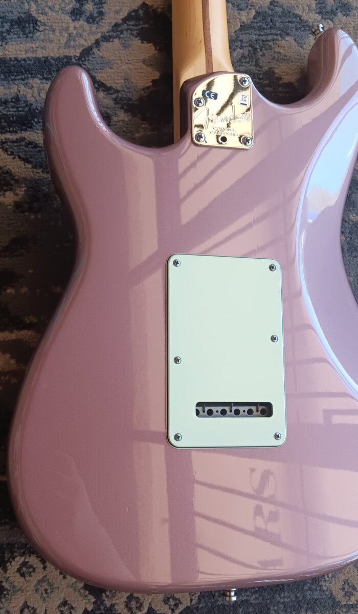 2013 Fender American Deluxe Stratocaster - Image 12