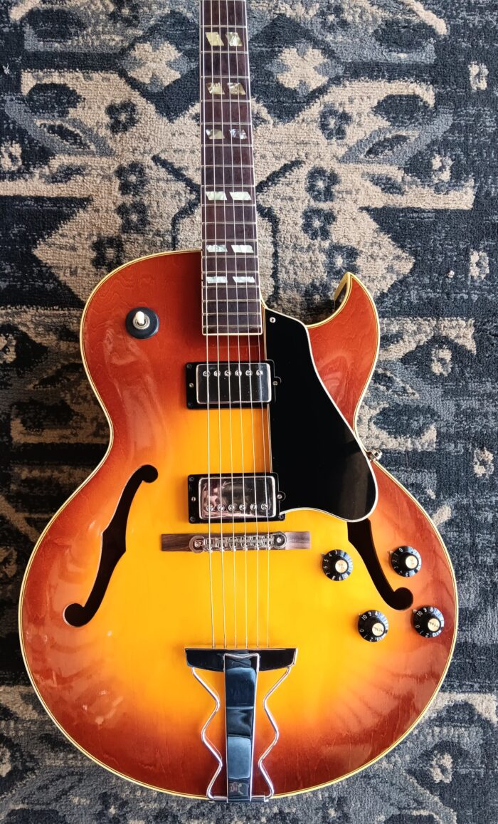 1973–74 Gibson ES-175 Sunburst - Image 4