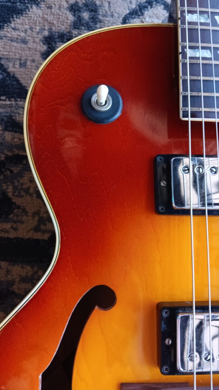 1973–74 Gibson ES-175 Sunburst - Image 8